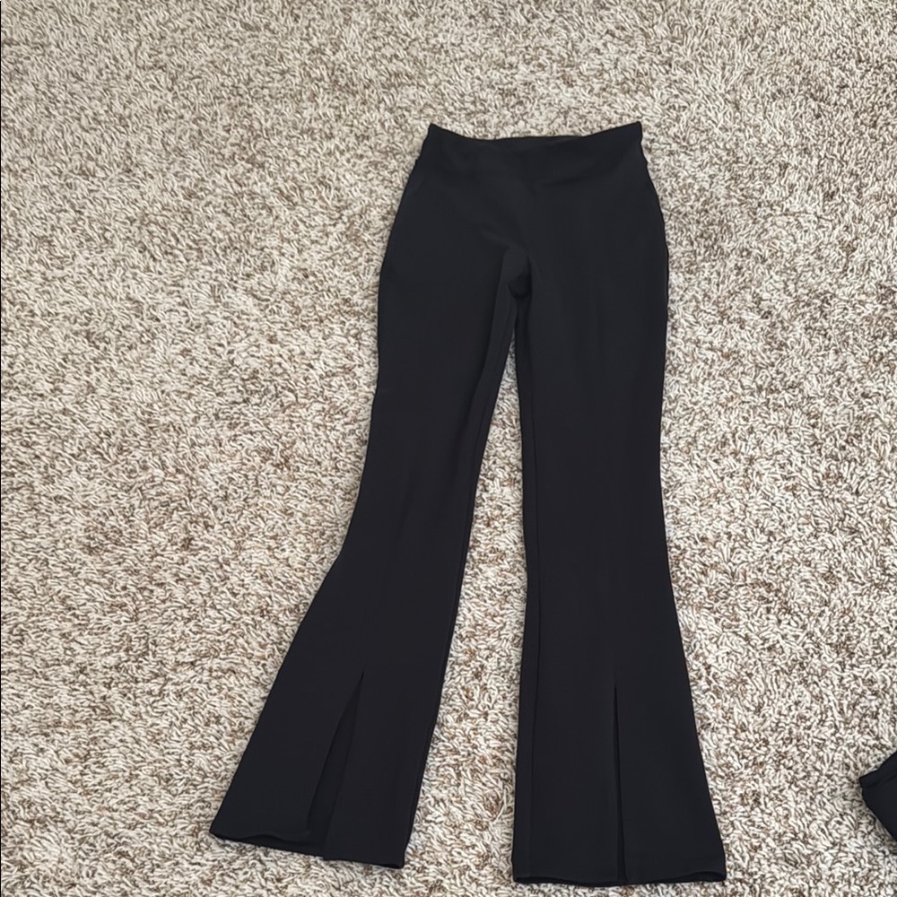 ALO airbrush high waist 7/8 flutter legging